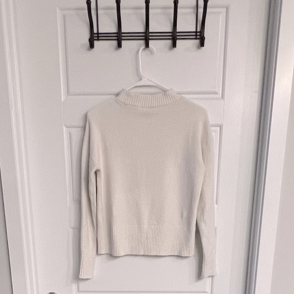 LOFT IVORY SWEATER - Picture 3 of 3